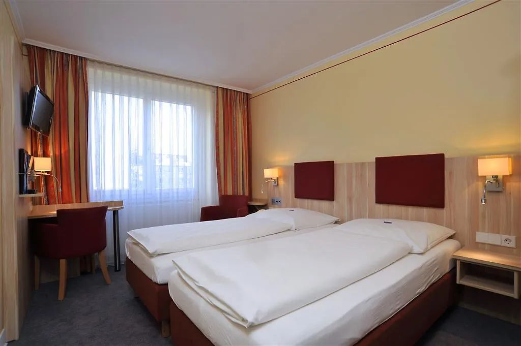 Hotel Concorde Mnichov 4*,